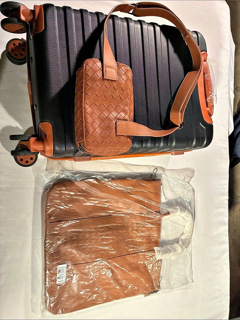 Black & Brown Travel Luggage Set NWT